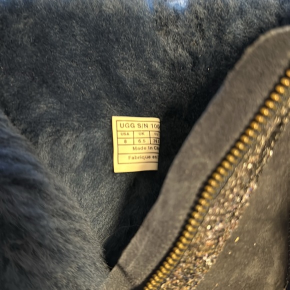 UGG Australia Women's 8 - Navy Blue Suede Boots - Picture 13 of 13